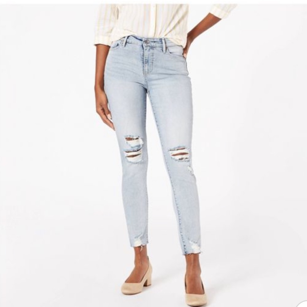 Denizen from Levi's High-Rise Ankle Slim Jeans